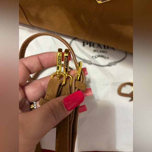 Fashion Tan Leather Bonnie Hand/Shoulder Satchel - Picture 14 of 16